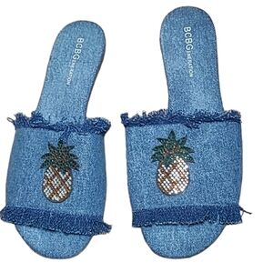 BCBGeneratio  Blue Jean Pineapple Slip-on  Slides 7.5